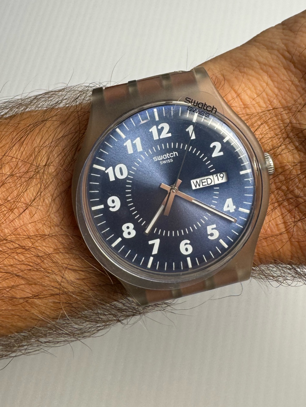 Swatch NWT+Box SUOK709 Vent Brülant Leather Strap Brand New